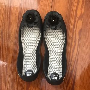 Zaxy “START” black slip on’s